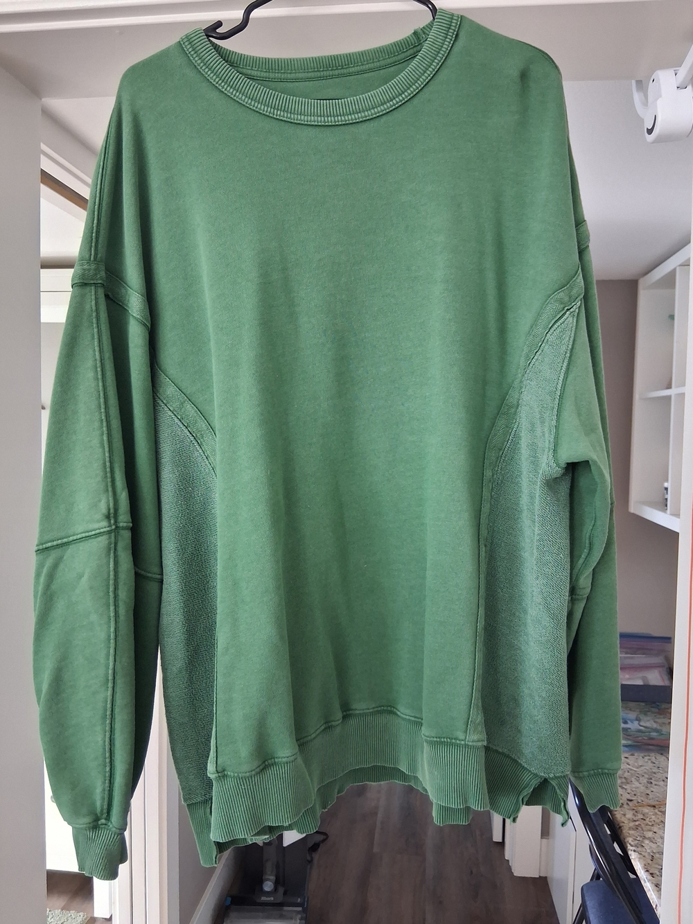 aerie Oversized Green Crewneck Sweatshirt
